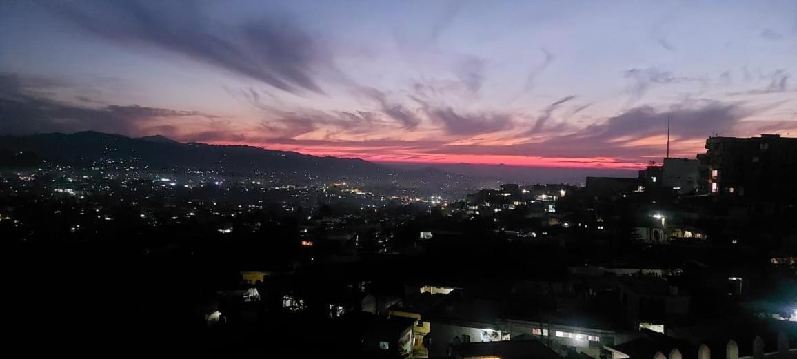 Red Rose Hotel & Resort Mansehra Exterior photo